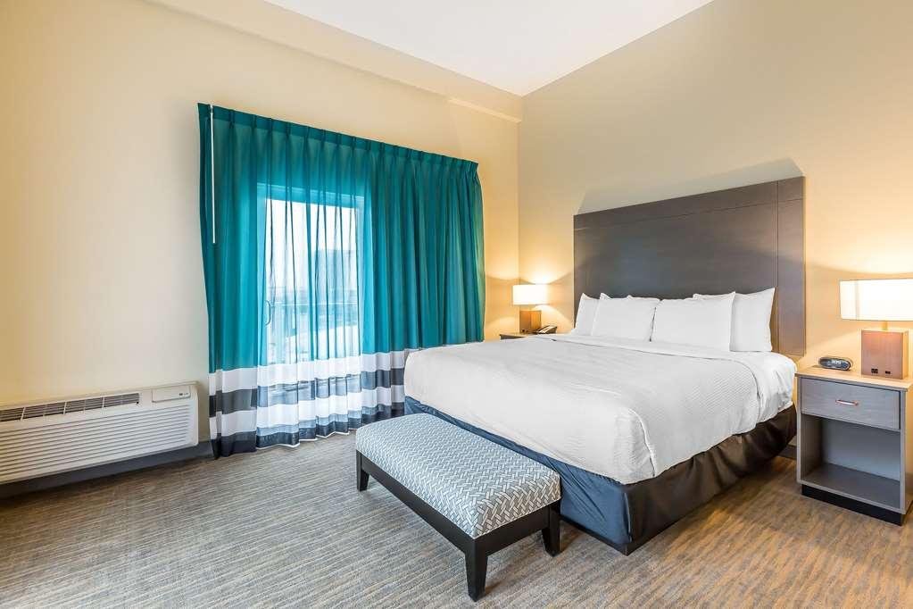 Marina Bay & Suites, Ascend Collection Hotel